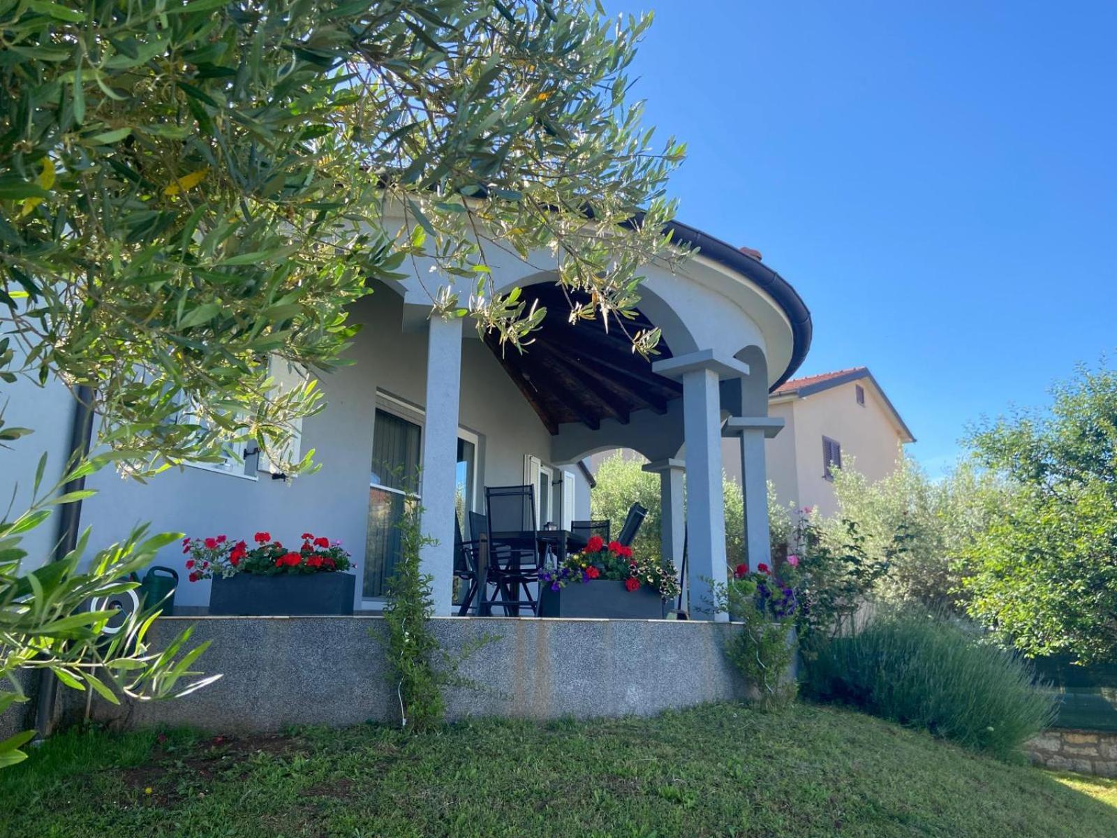 Holiday Home Mihaela Visnjan Exterior photo